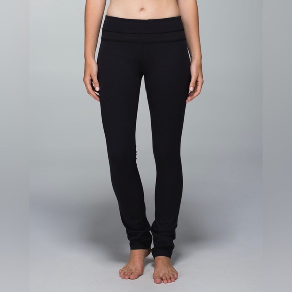 Lululemon Skinny Groove Pant *Full-On Luon
Shine Dot Black / Black Size 4 - Picture 6 of 8